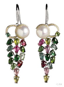 近距離解析 一場(chǎng)華服與珠寶的邂逅